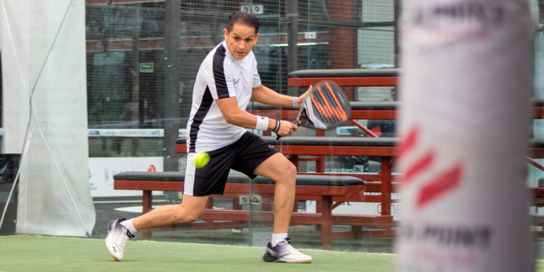 Eduardo Tovilla es el apoyo a un grupo de niños en la ciudad de Puebla que gustan de este deporte.