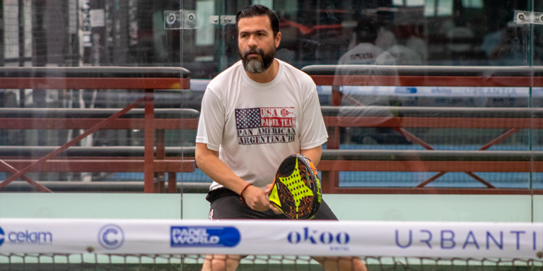 Eduardo Tovilla es el apoyo a un grupo de niños en la ciudad de Puebla que gustan de este deporte.